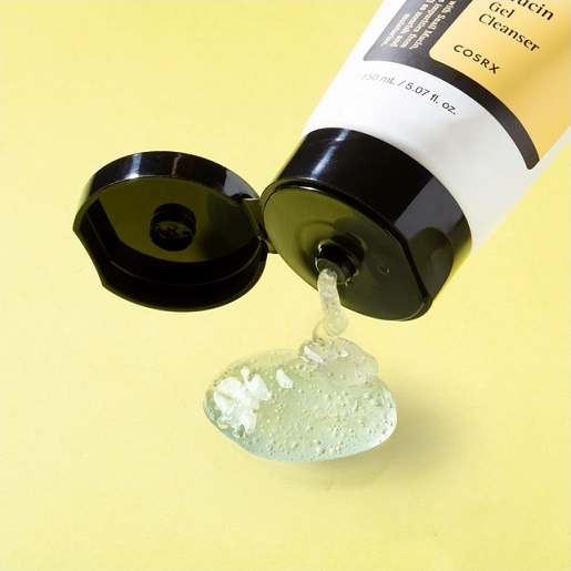 COSRX-Advanced-Snail-Mucin-Gel-Cleanser-Textur