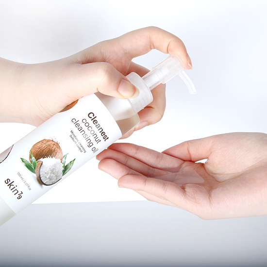SKIN79-Cleanest-Coconut-Cleansing-Oil-neu-Textur